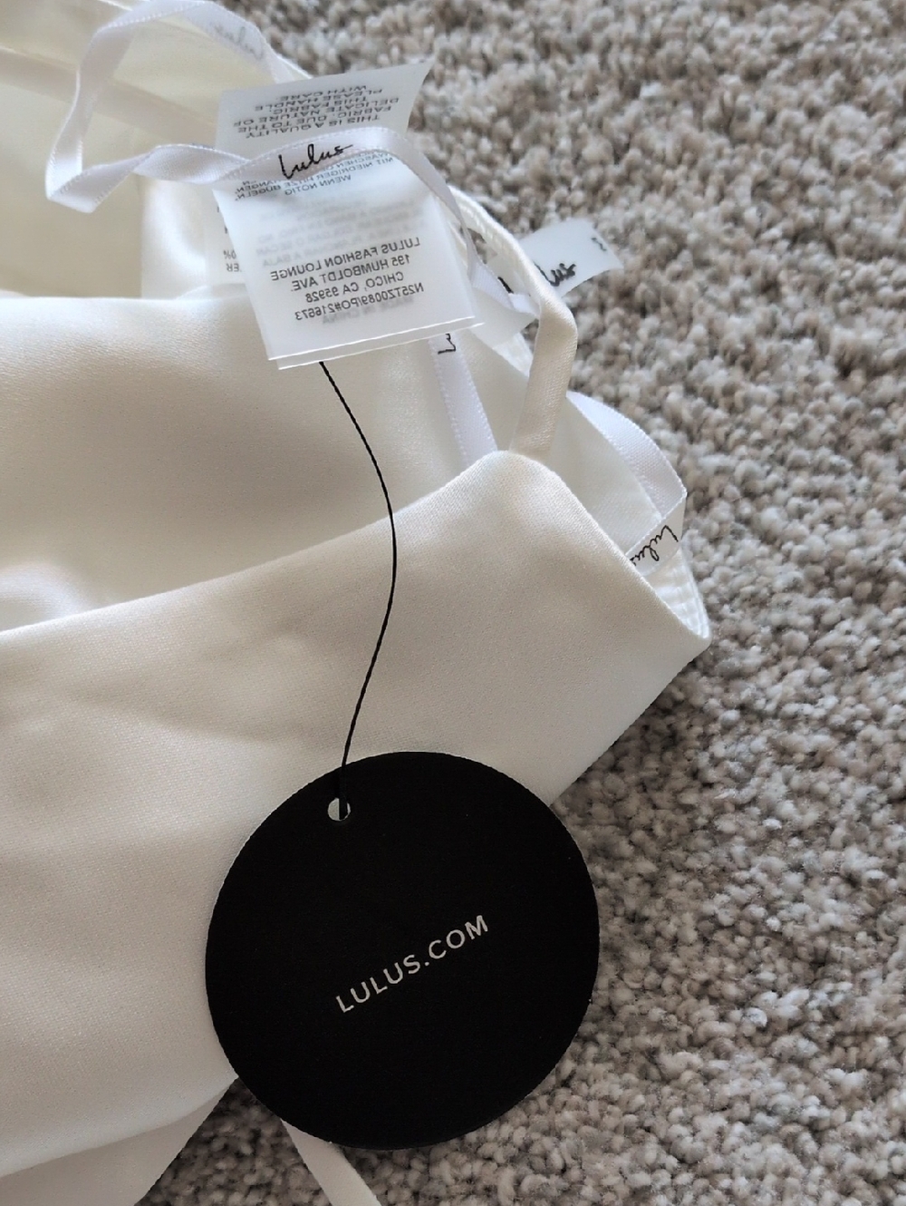 NWT Lulus Sarua Ivory Satin Rosette Two-Piece Lingerie Pajama Set Size Medium - Picture 5 of 9